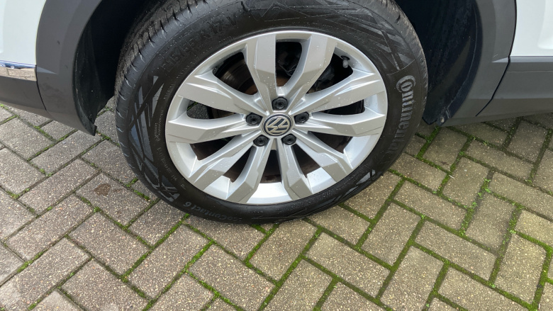 Volkswagen T-Roc 1.0 TSI SE 5dr Petrol Hatchback